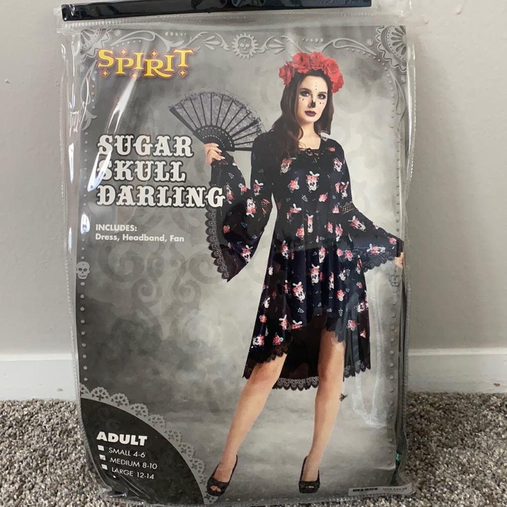 Halloween Costume. Never worn! Brand New! Sugar Skull Darling. Size M(8-10) Lady
